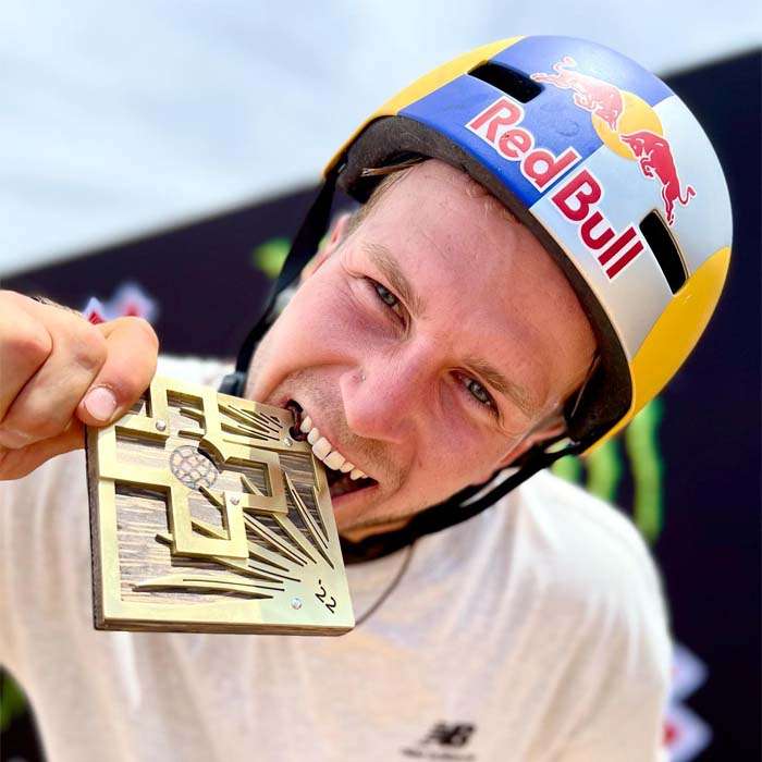 Dawid Godziek zgarnia złoto na X-Games! episode artwork