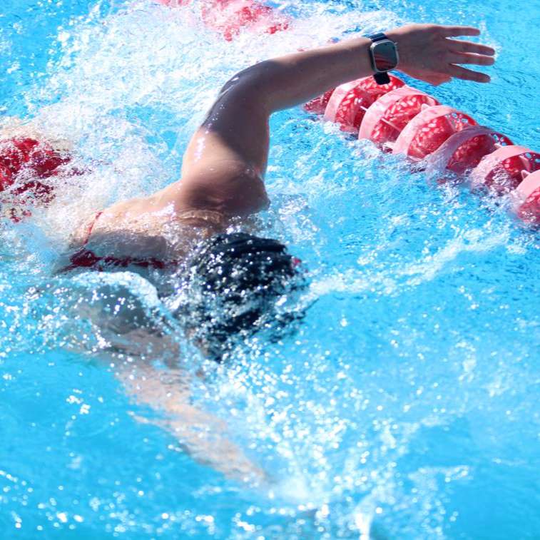 S1E6 - Blindentribune bij zwemmen met Liesette Bruinsma en toegankelijke fitnessdata op je Apple Watch S1E6 - Blindentribune bij zwemmen met Liesette Bruinsma en toegankelijke fitnessdata op je Apple Watch