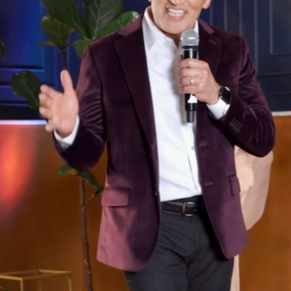 #159 –Eric Santistevan - Conversation about Raising Your Hand