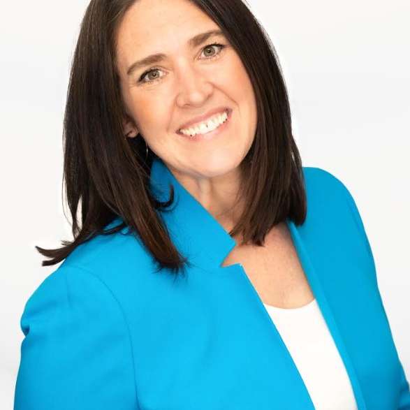 #145 –Jennifer Anderson - A Conversation about Thought Leadership episode artwork