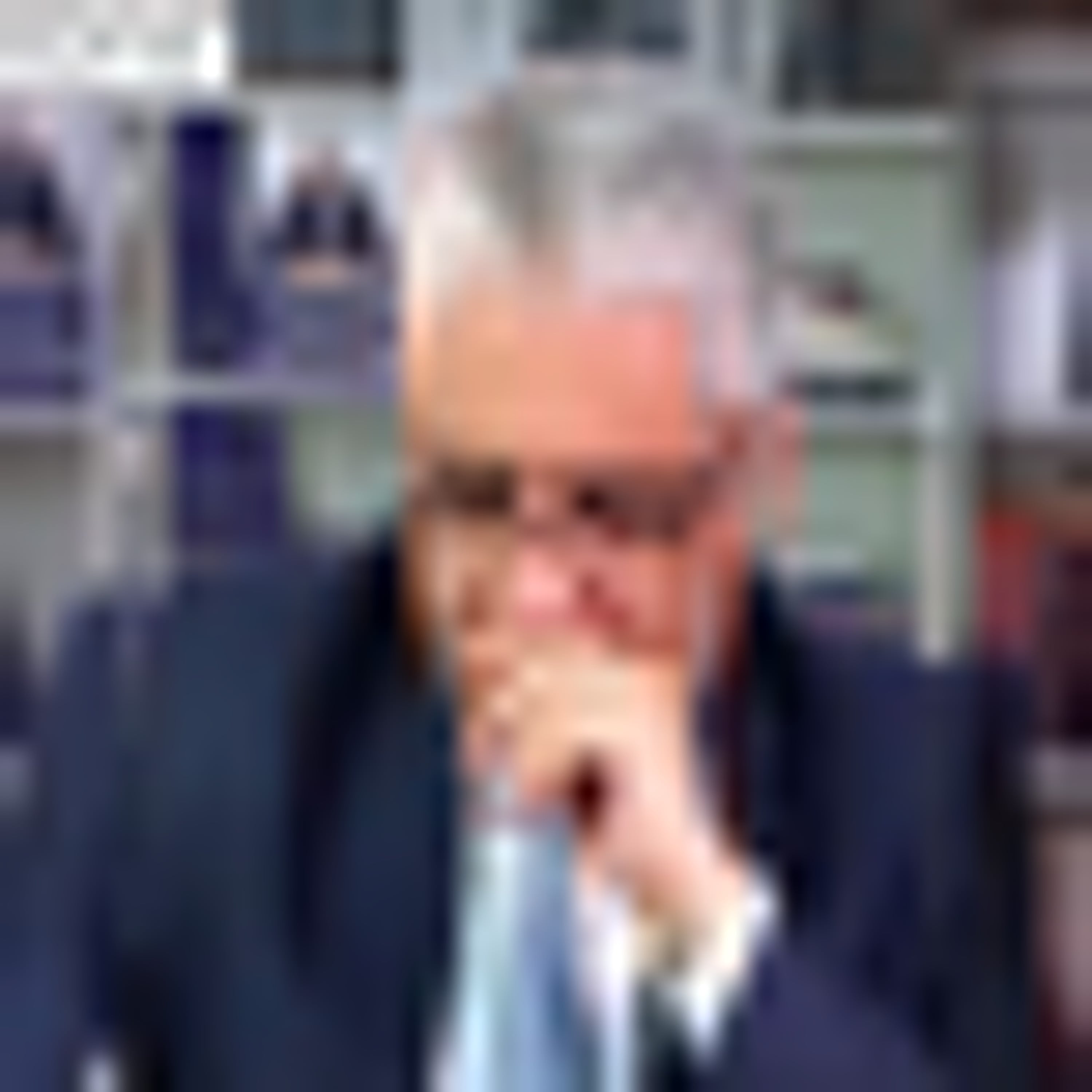 296 ليه الدبلومة اسمها 3في1؟