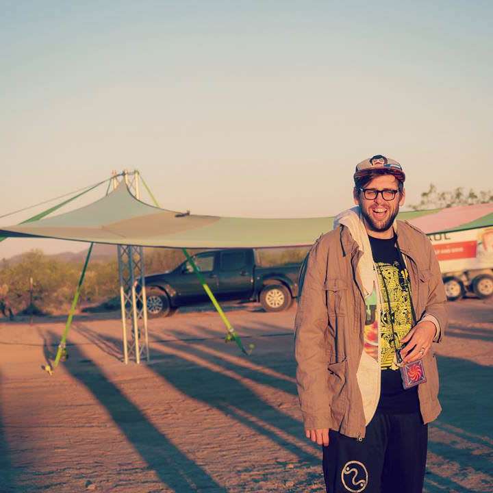 S1E34 -KKUURRTT: Sound Waves And Ramblings At The American Music Festival