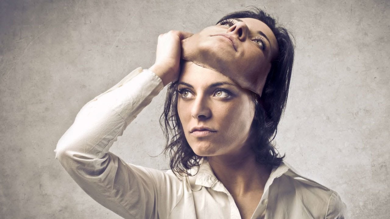 ╫ Behind the Mask: Religious Appearances Without Relationship [PODCAST]