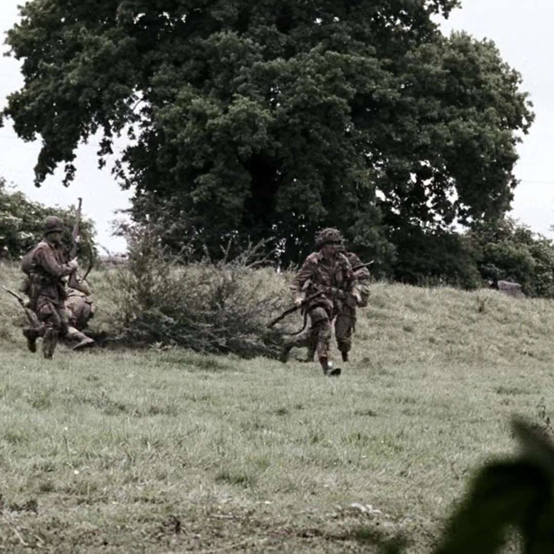 S11E36 - Band of Brothers Minute – 036 – Trauma Bonding – MovieRob Minute Season 11 S11E36 - Band of Brothers Minute – 036 – Trauma Bonding – MovieRob Minute Season 11