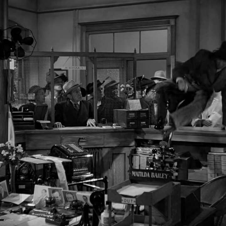 S6E54 - MovieRob Minute Season 6 - It's A Wonderful Life Minute - 054 - Twisting the Knife episode artwork