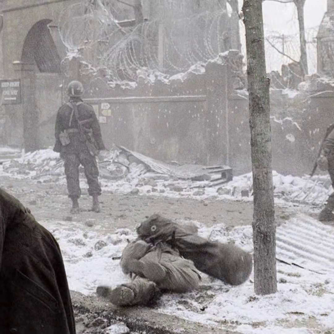 S11E98 - Band of Brothers Minute – 098 – Tom, Dick and Harry – MovieRob Minute Season 11 episode artwork