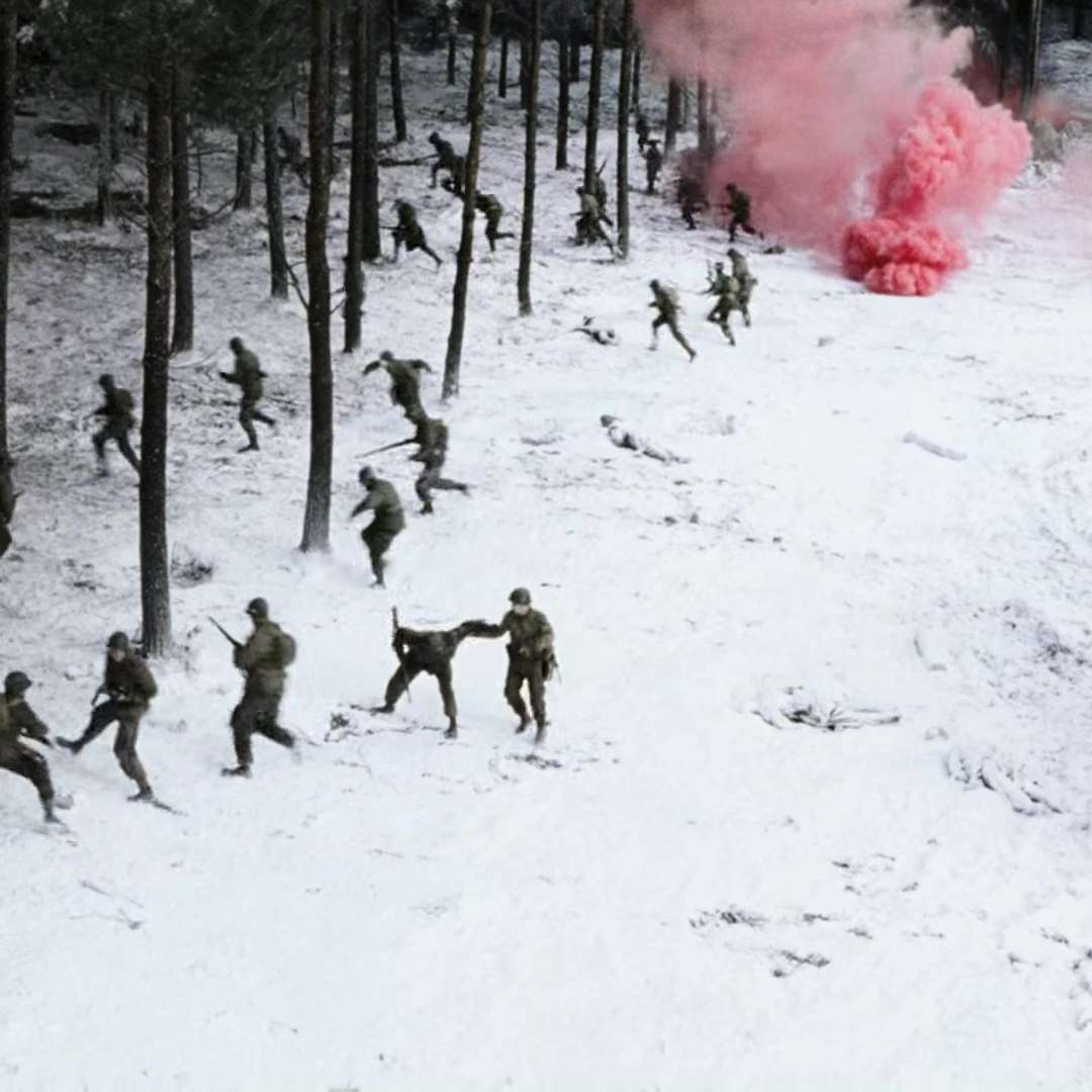 S11E74 - Band of Brothers Minute – 074 – Found Family – MovieRob Minute Season 11