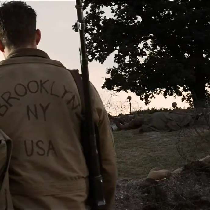 S8E103 - Saving Private Ryan Minute – 103 - Really Silhouettey Minute - MovieRob Minute Season 08 episode artwork