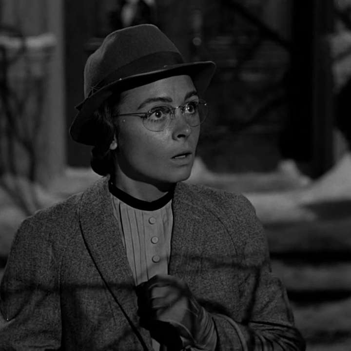 S6E121 - MovieRob Minute Season 6 - It's A Wonderful Life Minute - 121 - Old School Rom-Com episode artwork