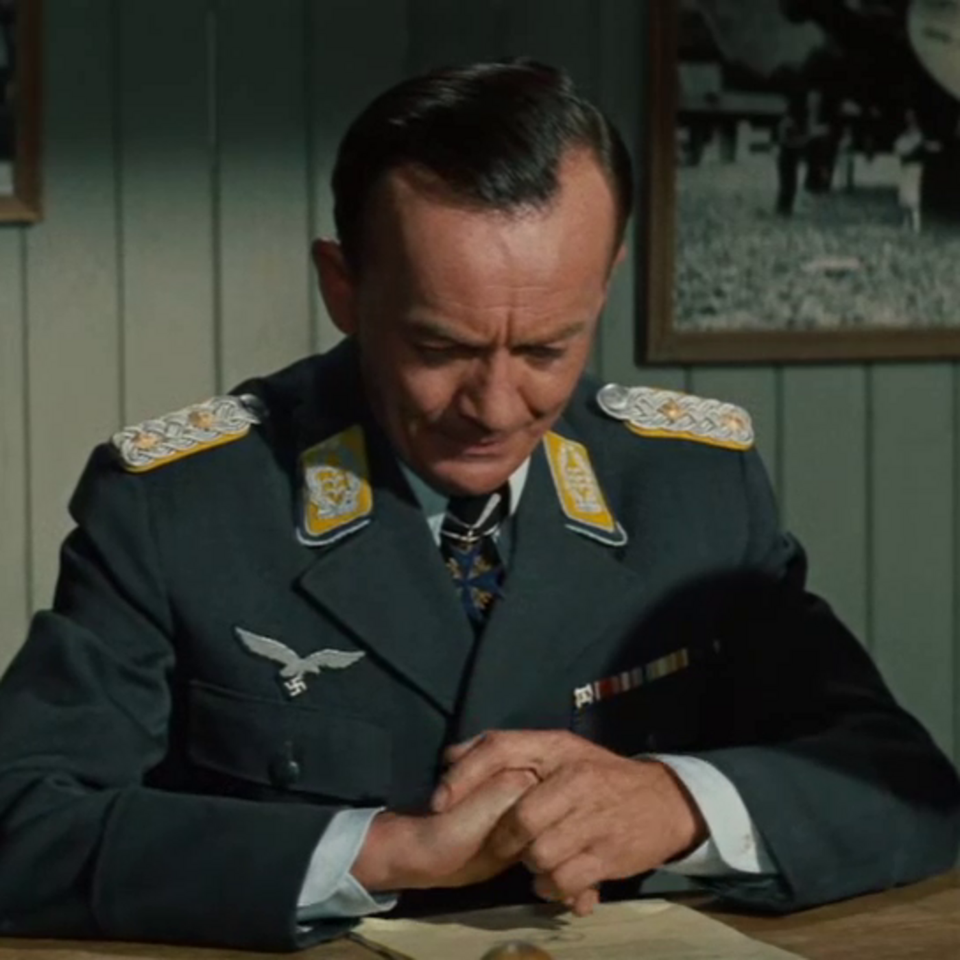 S1E167 - The Great Escape Minute 164 - Hitler was THE Authority episode artwork