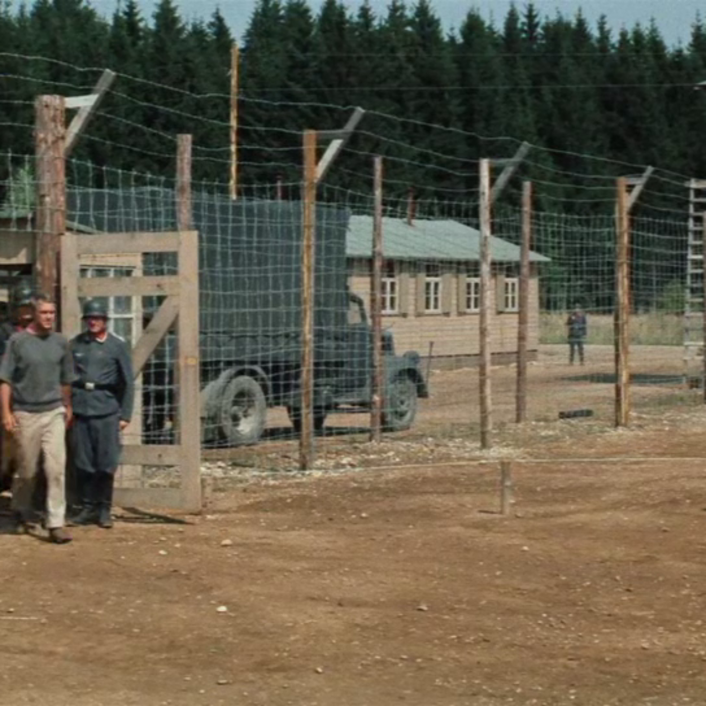 S1E173 - The Great Escape Minute 170 - Go Big or Go Home