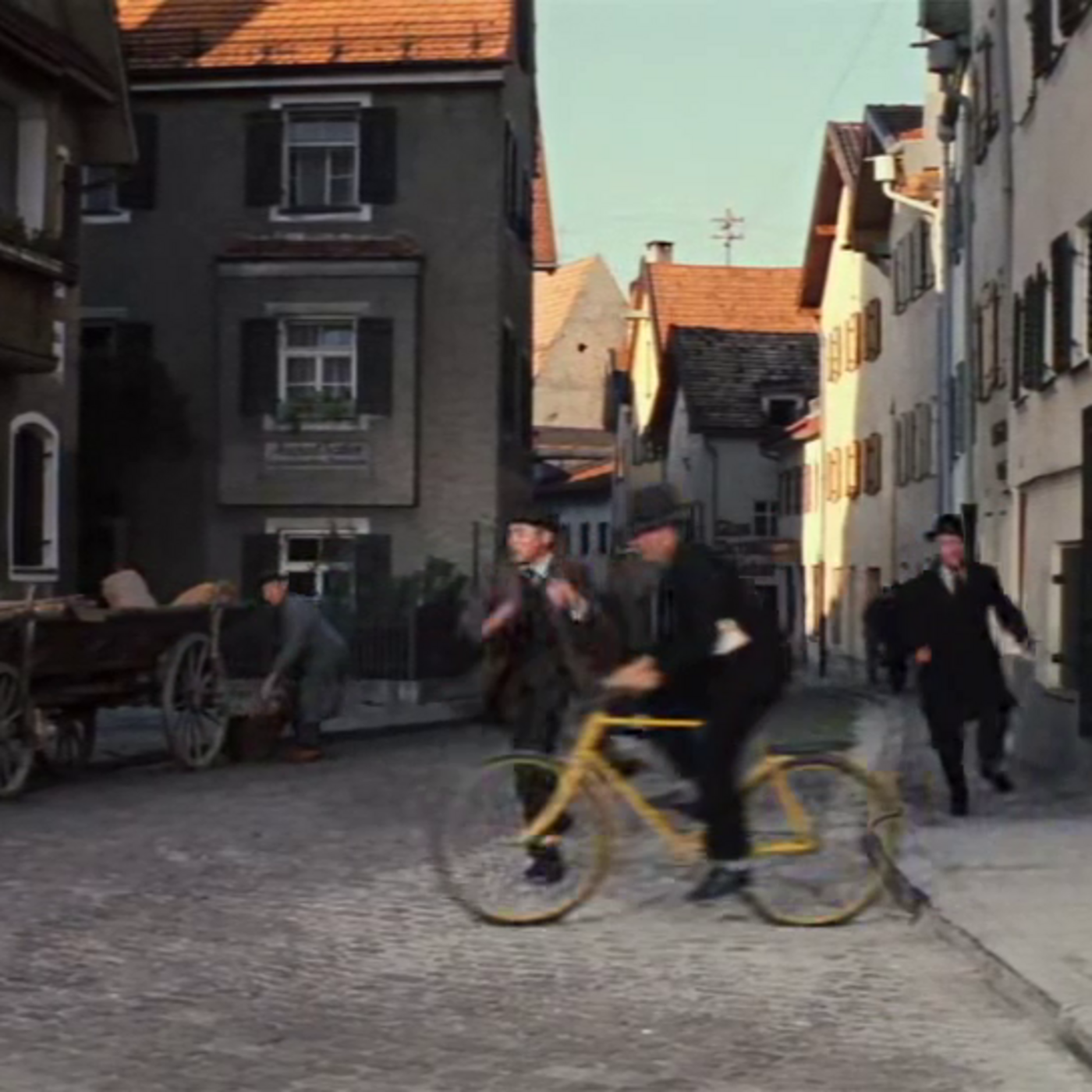 S1E161 - The Great Escape Minute 158 - Take The Bike