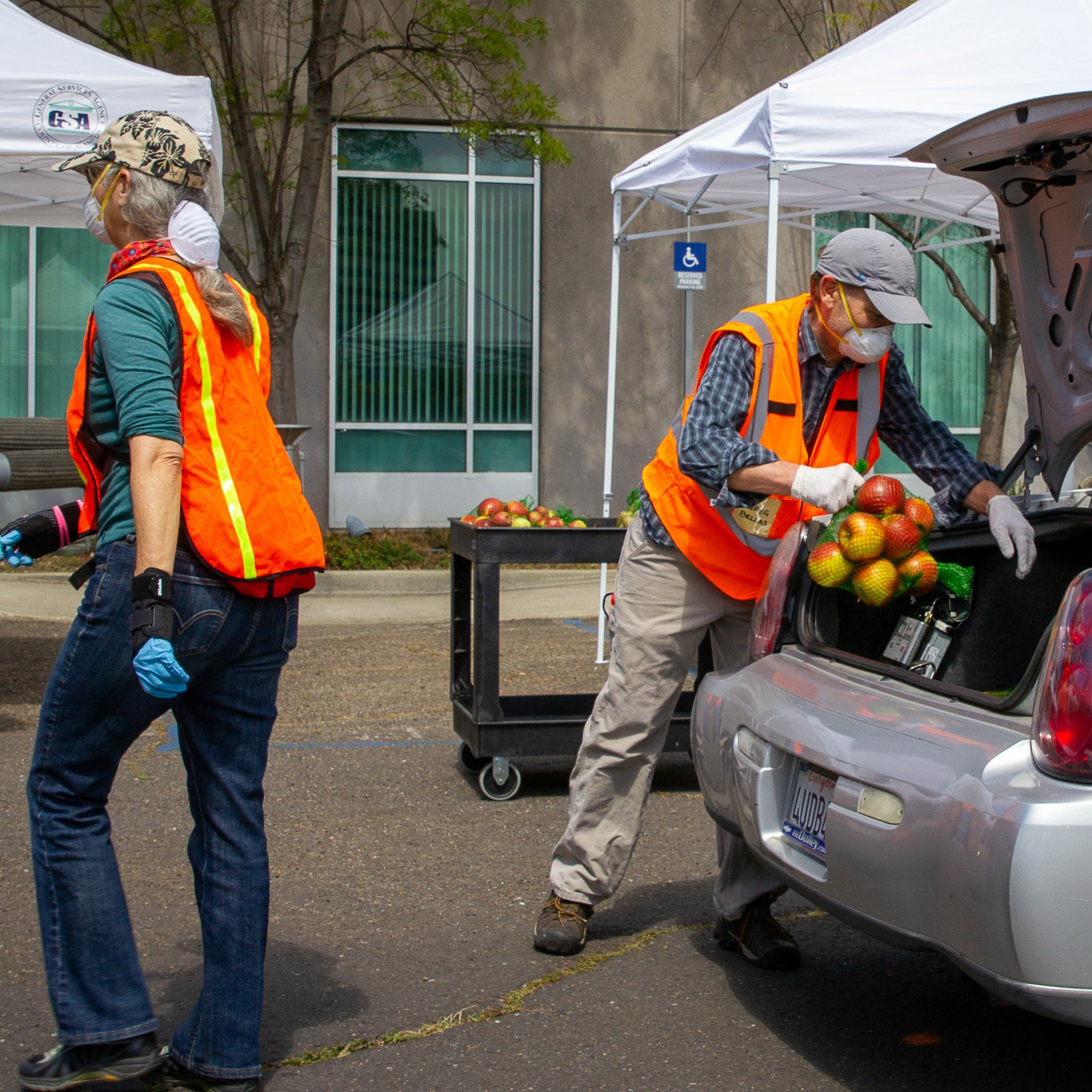 EP 22 - How this Bay Area food bank is responding to a surge in demand; with Alex Boskovich
